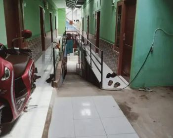 Kontrakan 34 pintu di warung kobak Jababeka