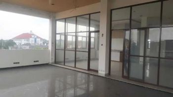 KOMPLEK RUKO 3 LANTAI DEKAT PAKUWON MALL, CONDONG CATUR, DEPOK, SLEMAN