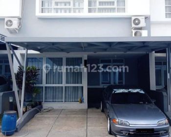 Rumah cantik 2 lantai di antapani bandung