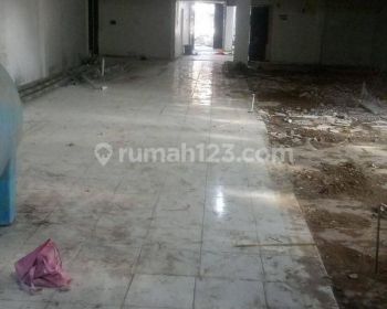 Gudang Akses Strategis Di Sayap Taman Kopo Indah