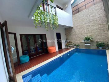 Rumah Modern Fully Furnished Ada Swimming Pool di Bintaro Sektor 9