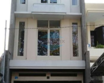 Ruko 3 lt 0 raya Surabaya barat.