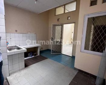 Disewakan rumah sdh bersih rapi