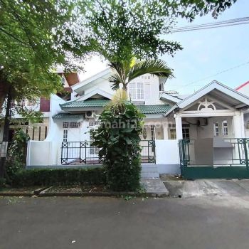 Rumah One Gate System Siap Huni Dekat RS Premier Bintaro Sektor 9