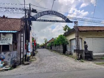 jual tanah kaplingan 1 are (100)m2. hrg globql 180 jt. fiee surat ,