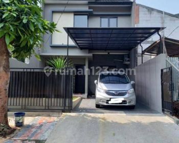 Rumah 2 Lantai Bagus SHM di Cinere, Depok