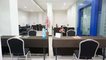 Di Kontrakkan Kantor Semarang 376