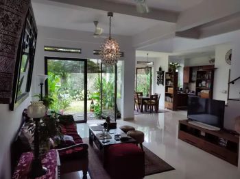 Rumah di Setu, Cipayung dkt Tol, Mabes TNI, Taman Mini. Perumahan Elit