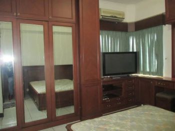 sewakan tahunan apartemen wesling kedoya luas 101 meter 3 kamar furnis