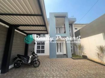 Rumah di Jalan Jatiwaringin Cipinang Melayu Jakarta Timur