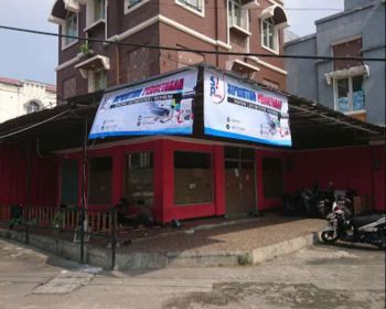 Ruko hoek 3lt luas 81m HI Harapan Indah Bekasi