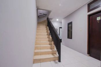 Kost Stariez Pulomas Tipe D Near Global Sevilla School (Pulomas)