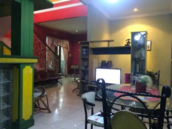 Bangunan Komersil Di Pandu Raya Bogor Utara Hadap Timur