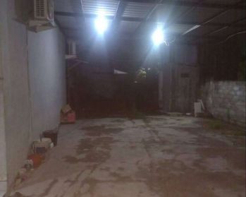 Disewakan carport plus bangunan,bisa untuk gudang online atau offline