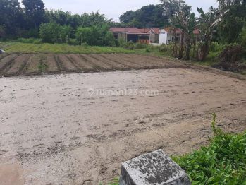 Tanah Kosong. Pinggir Jalan Batang Kuis lubuk Pakam. shm