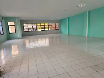 Ruko Mainroad Sudirman Bandung disewakan strategis ekonomis