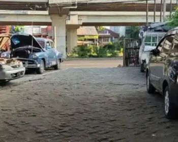 Gudang strategis pinggir jalan raya utama kalimalang jakarta timur