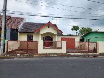 DISEWAKAN RUMAH DI JALAN KALIURANG