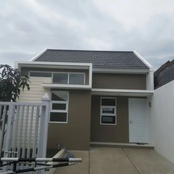 Di kontrakkan rumah 2KT, 1 KM, carport