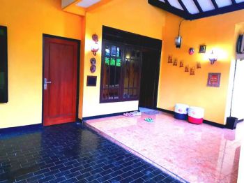 Jual rumah strategis lok perum taman pinang indah sidoarjo