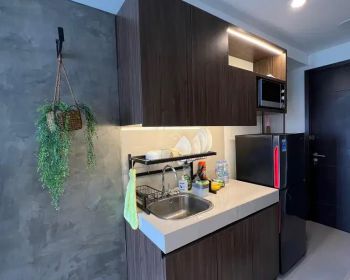 Industrial Studio Room Klaska Residence