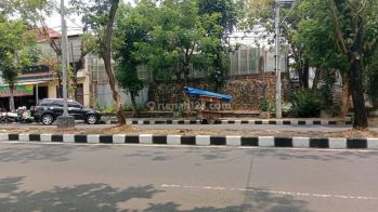 Tanah Manyaran Lahan Datar Dekat Swalayan Ramai