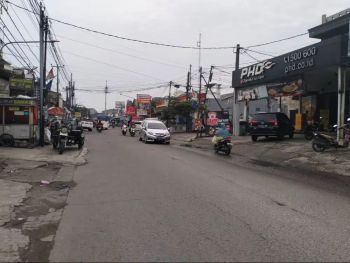 Ruko Siap Pakai Pinggir Jalan, Lokasi Ramai di Perumnas 3 Bekasi Timur