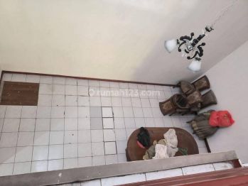 Disewa Rumah Siap Pakai di Tebet Timur Jakarta Selatan