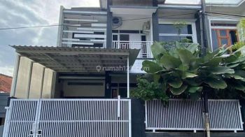 Rumah Bagus 2 Lantai & Harga Murah Strategis Di Turangga