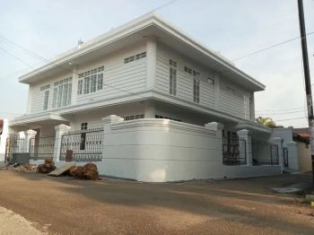 Rumah cocok u/kos-an kokoh mewah di guruminda