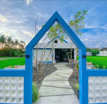 Dijual bangunan komersil + isinya cocok untuk kafe dan resto