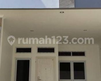 RUMAH READY SIAP HUNI 2 LANTAI SEMI FURNISHED SHM DEKAT CITOS