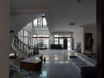 JARANG ADA .. DISEWAKAN CEPAT RUMAH MEWAH PLUIT TIMUR RESIDENCE , RAPI SIAP HUNI