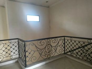 Rumah strategis bisa kantor dekat pusat kota BKR pelajar pejuang