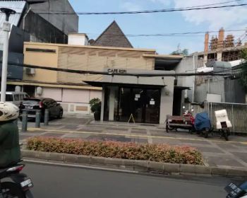 Bismillah...Dijual Cepat tempat Usaha Lokasi: Senopati Jakarta Selatan
