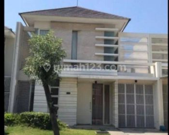 Rumah 2 Lantai Bagus Furnished di Pakuwon City, Surabaya Hen.b360