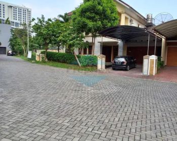 Villa Regency Bukit Indah