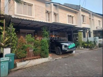 Dijual Cepat Rumah Mewah Di TownHouse Jatiwaringin