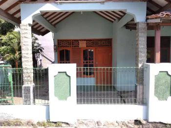 Disewakan MURAH rumah tinggal tipe 45 di lokasi super strategis