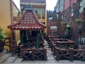 Rumah Makan dijual di jln Raya Serpong Tangerang