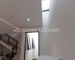 thumbnail-rumah-2-lantai-di-sutera-flamboyan-alam-sutera-tangerang-13