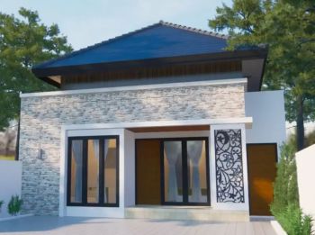 Rumah di barat lapangan klidon Sukoharjo