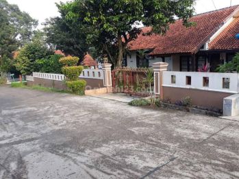 Rumah Dijual Luas 940 M2 di Komplek Arco Sawangan Depok