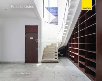 Rumah Mewah, Rumah Terawat Dan Lokasi Di Wilayah Jaksel