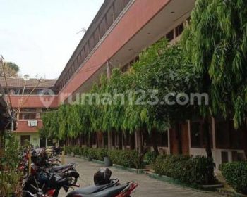 Dijual Lahan Beserta Bangunan Rumah Kos Kosan di Atasnya,