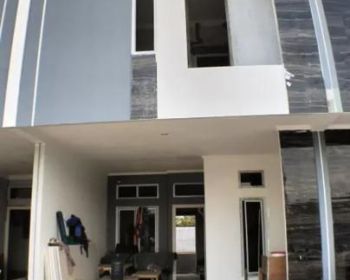 Dijual Rumah 2 Lantai Akses 2 Mobil di Matraman Jakarta Timur