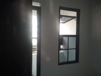 DISEWKAN RUKO. KARYA GANDARIA ITARA. JAKARTA SELATAN