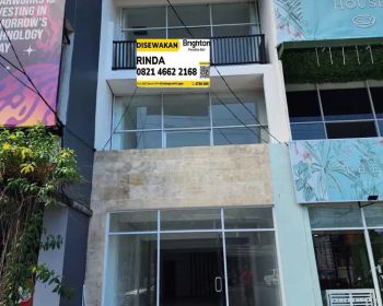 DISEWAKAN RUKO LUAS BARU DAN BAGUS KAWASAN DEWISRI.