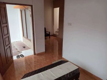 Di jual rumah di Pasar Rebo Jakarta Timur , Lokasi Strategis