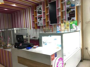 Ruko di jual 4,5 lantai lokasi strategis ciputat raya